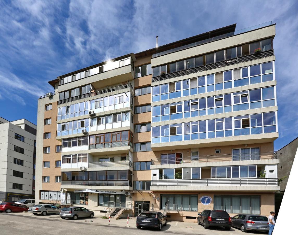 Ferienwohnung Bloc Izvor Piteşti Exterior foto